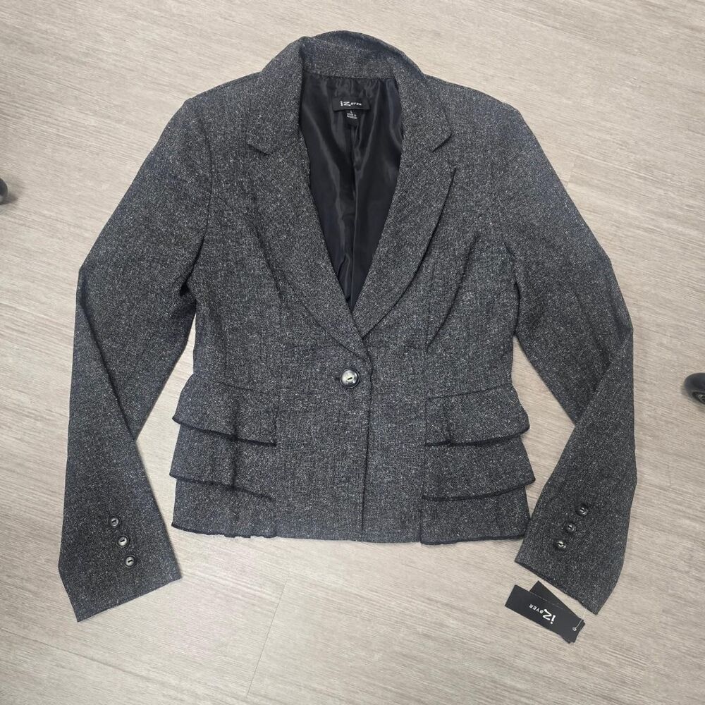 Iz-byer Women's Grey and Black Suit